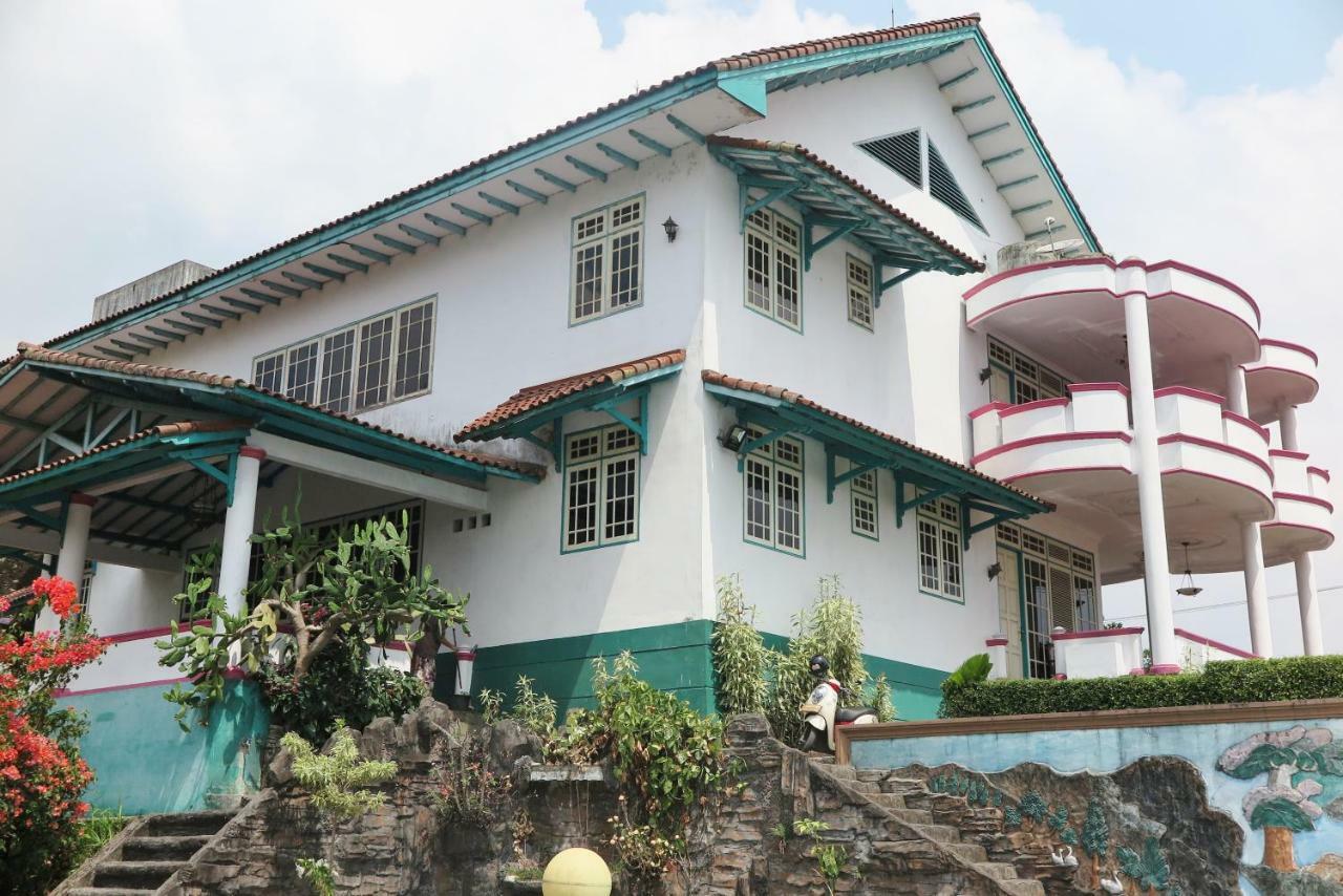 Villa Tiandiva Cisarua Extérieur photo