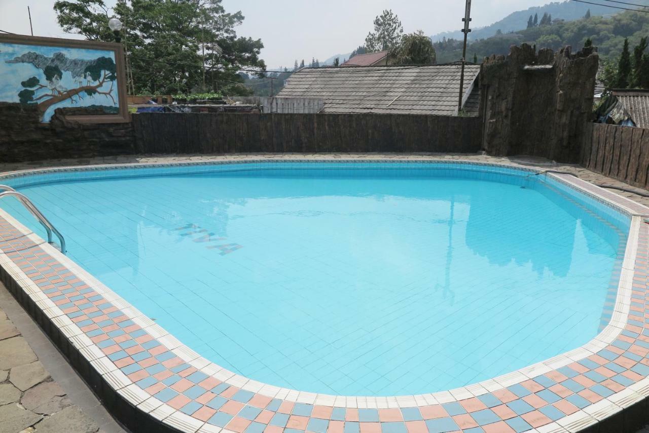 Villa Tiandiva Cisarua Extérieur photo