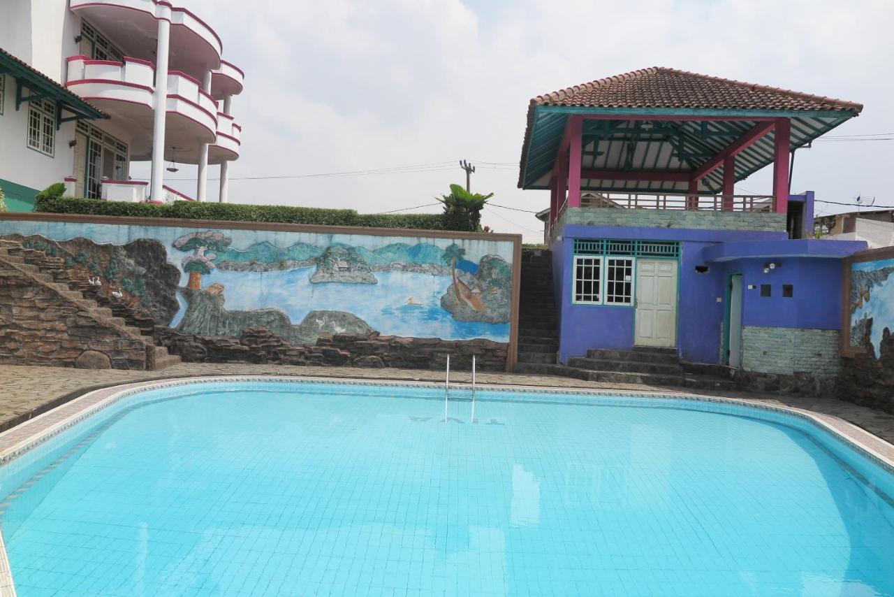 Villa Tiandiva Cisarua Extérieur photo